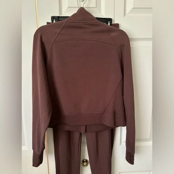 Activewear set - Picture 6 of 9